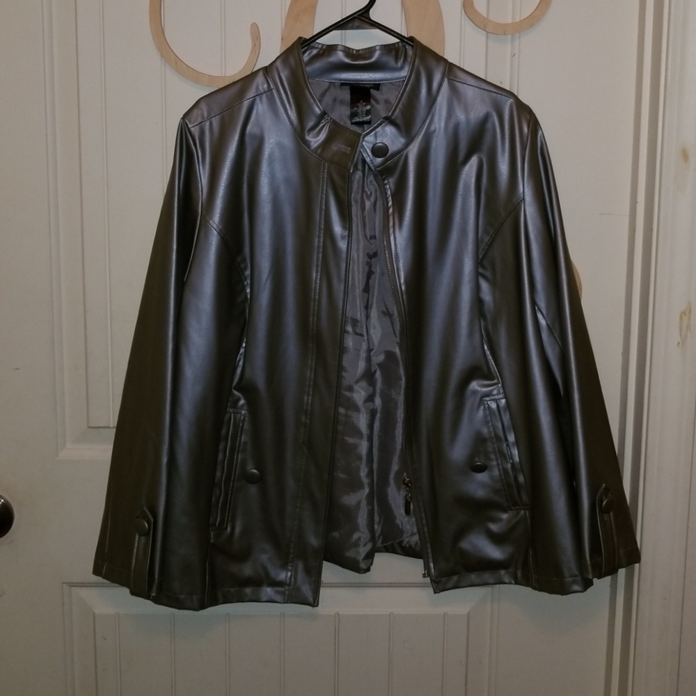 jacket - Picture 2 of 3